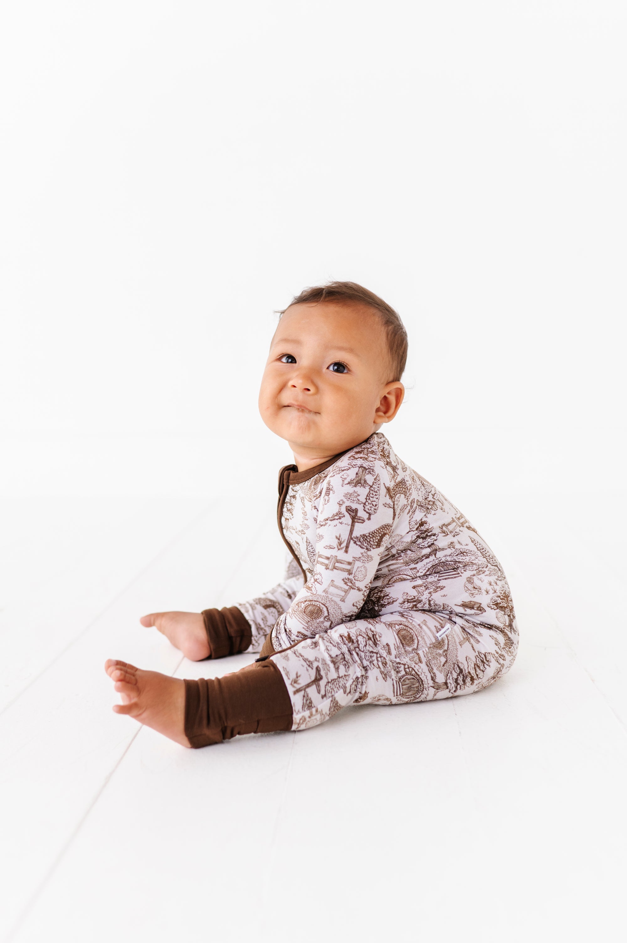The Lord of the Rings™ Hobbiton™ Toile Zip Romper