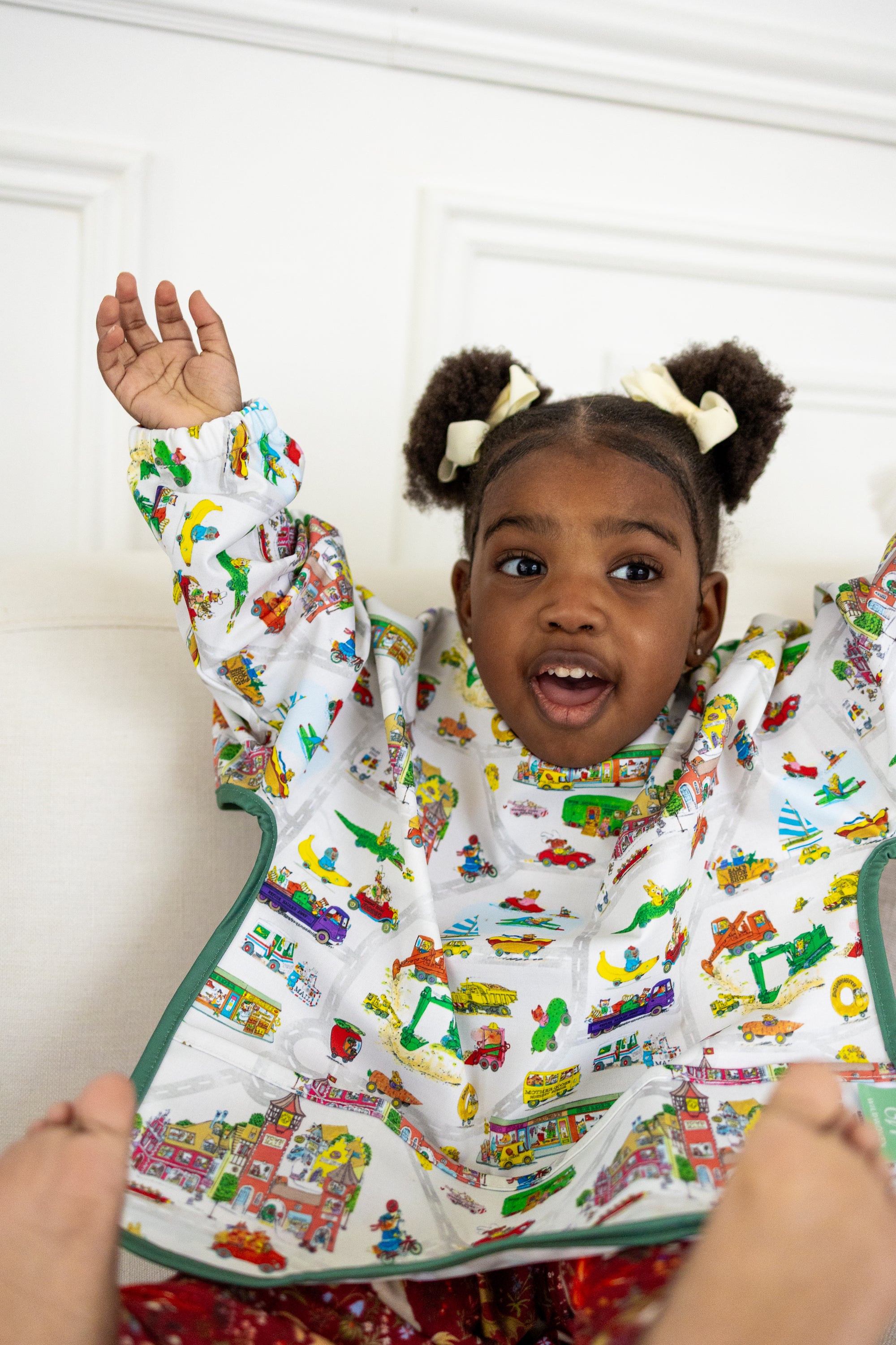 Richard Scarry's Busyworld™ Long Sleeve Recycled Plastic Smock Bib