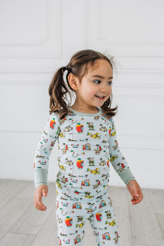 Richard Scarry's Busyworld™ Lowly Worm Two-Piece Pajama Set