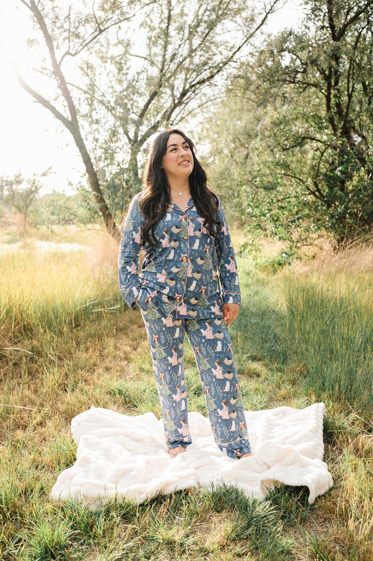 Familiar Flight Women's Relaxed Long-Sleeve PJ Set