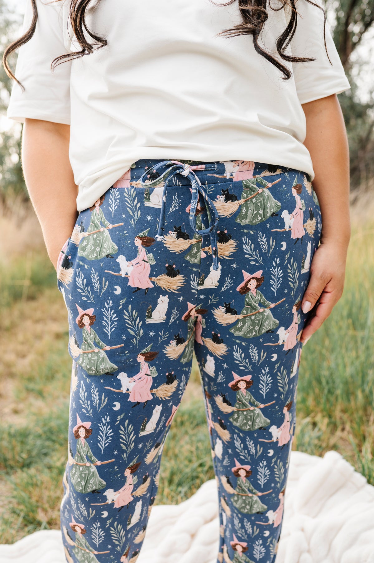 Familiar Flight Adult Dreamwalker Joggers