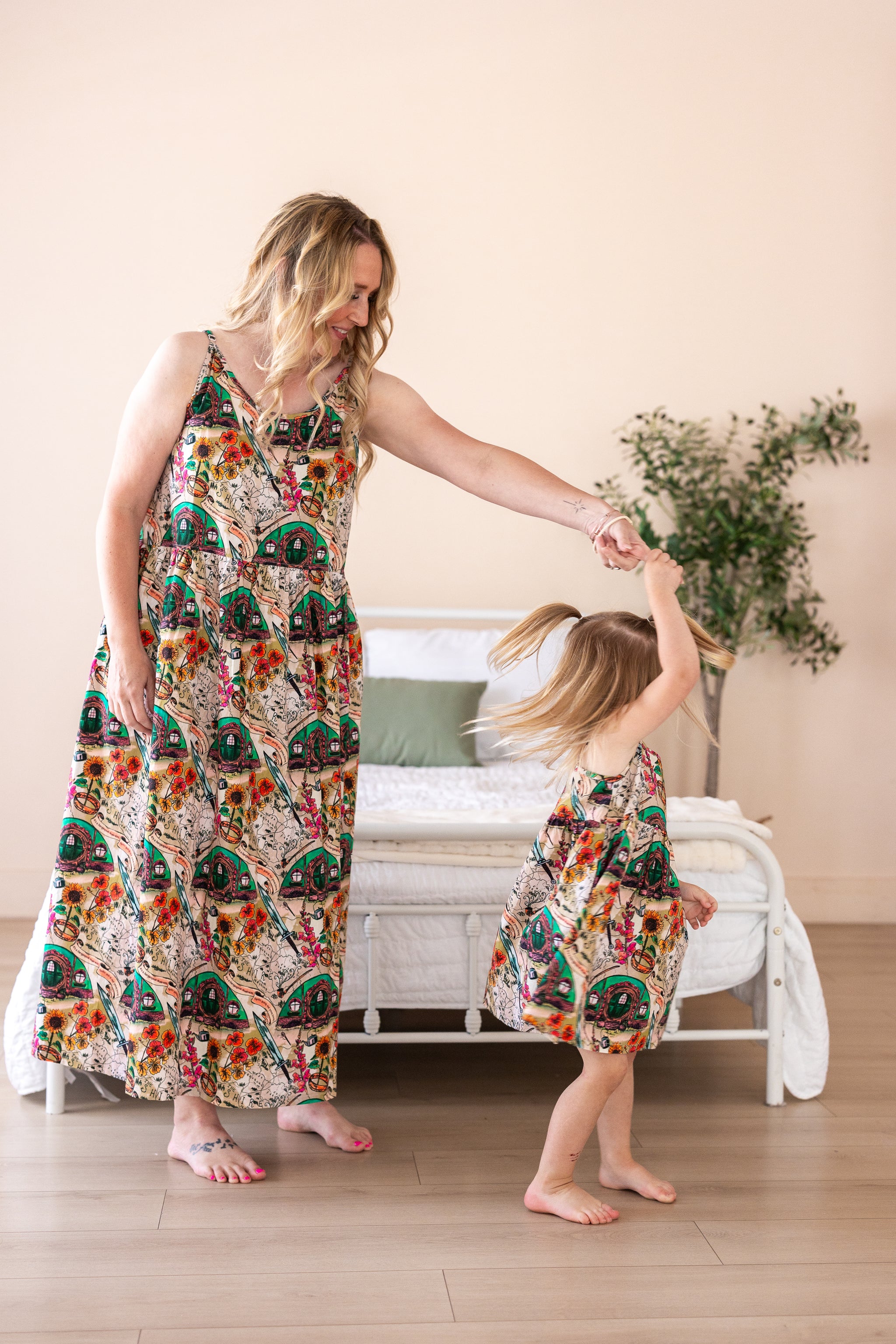 The Lord of the Rings™ Map of the Shire Kids Wander Dress (Little Kid)